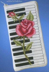 Схема Очечник роза на пианино